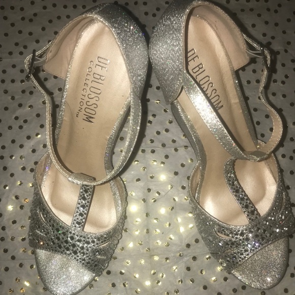 Stunning Sparkly Silver Highheels - Picture 3 of 6